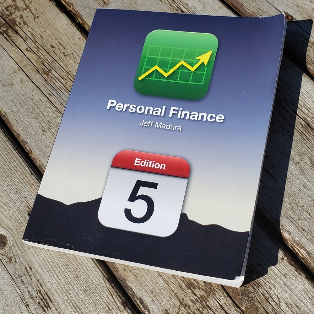 Personal Finance Textbook [CD INCLUDED]